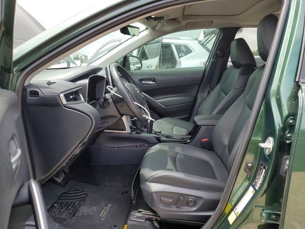 2022 TOYOTA COROLLA CROSS XLE