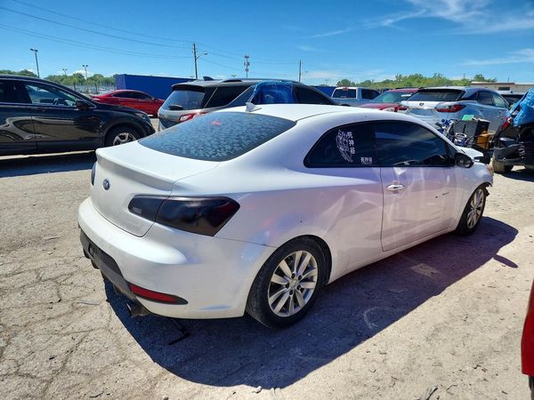 2015 KIA FORTE