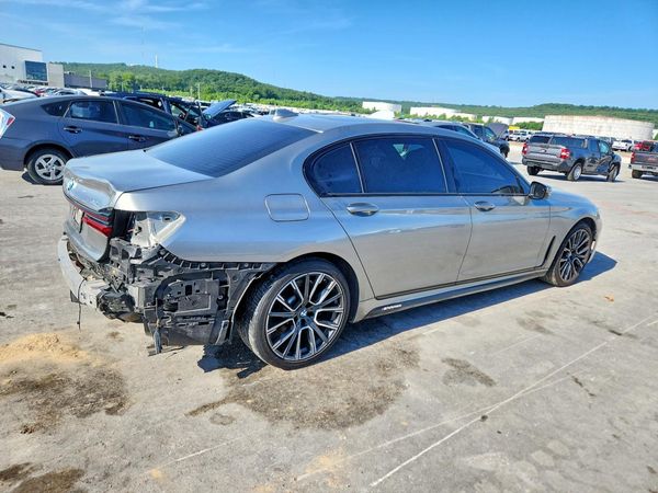 2020 BMW 750 xDrive