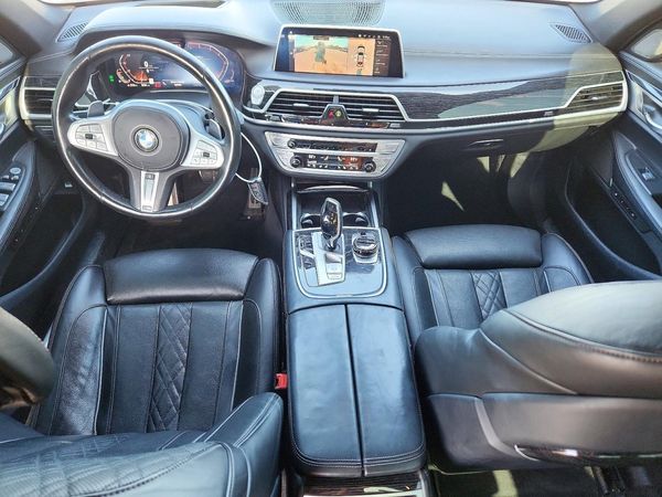 2020 BMW 750 xDrive