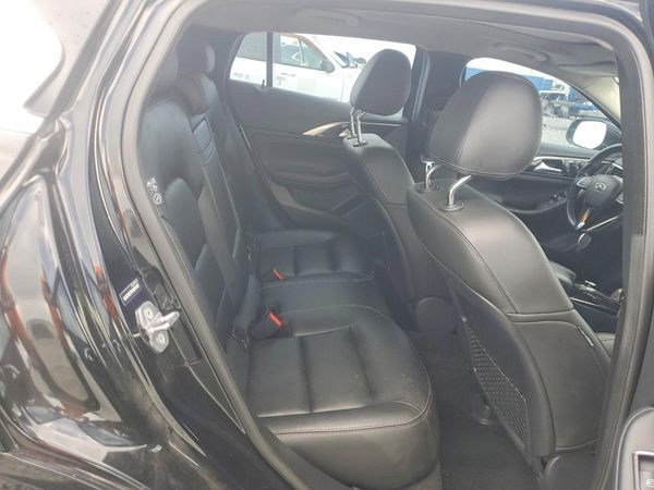 2018 INFINITI QX30