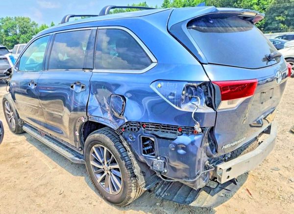 2019 TOYOTA HIGHLANDER SE/XLE