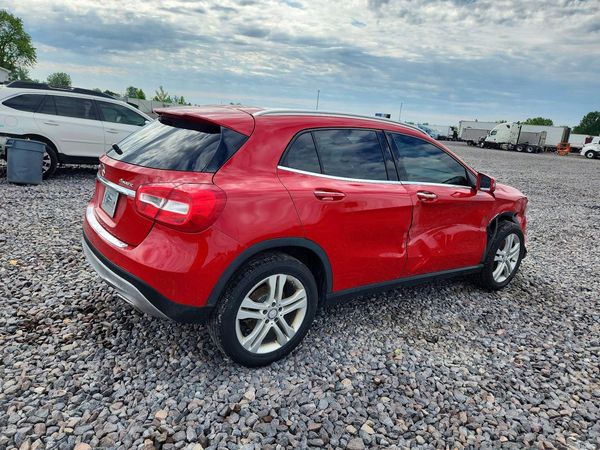 2017 MERCEDES-BENZ GLA GLA250-4M