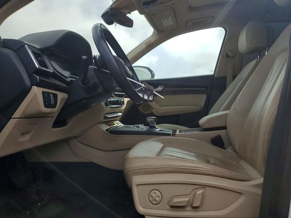 2019 AUDI Q5 quattro Premium Plus