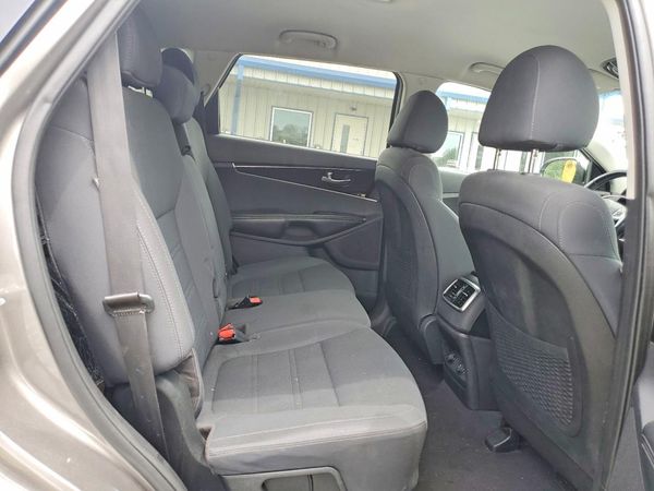 2019 KIA SORENTO L, LX, S