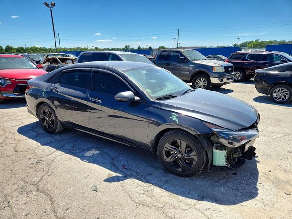 2021 HYUNDAI ELANTRA