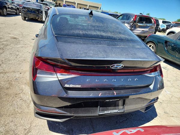 2021 HYUNDAI ELANTRA