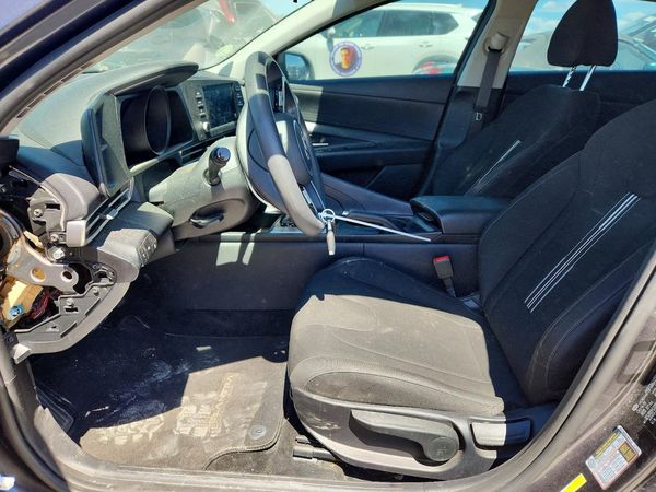 2021 HYUNDAI ELANTRA