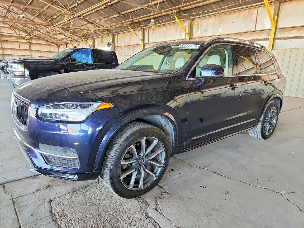 2019 VOLVO XC90 Momentum