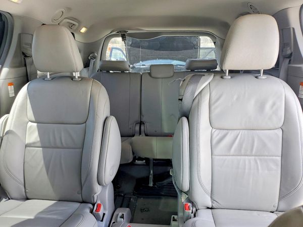 2018 TOYOTA SIENNA
