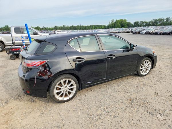 2013 LEXUS CT 200h