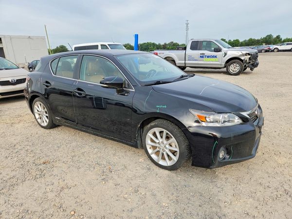 2013 LEXUS CT 200h