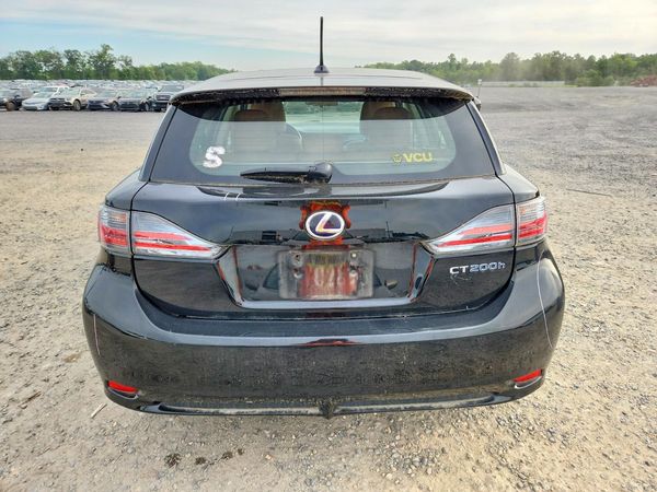 2013 LEXUS CT 200h