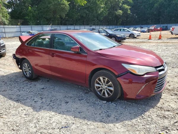 2015 TOYOTA CAMRY