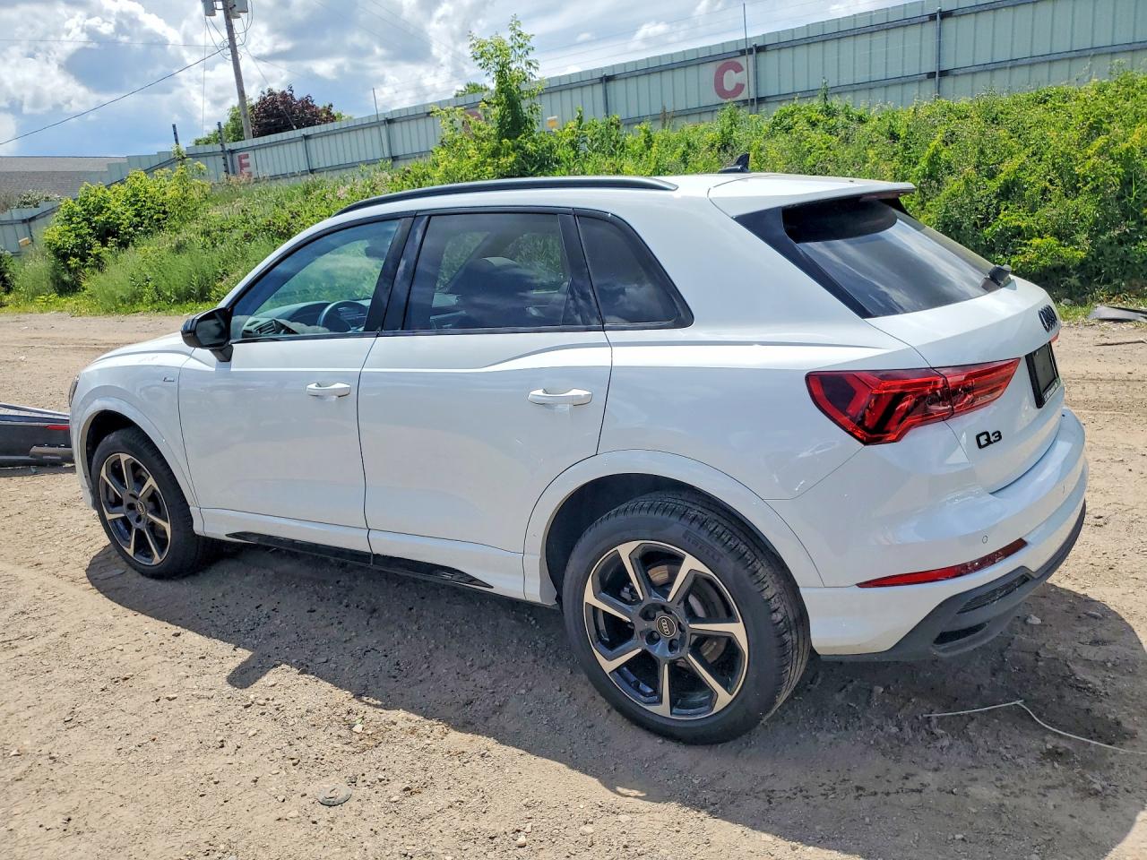 2025 AUDI Q3