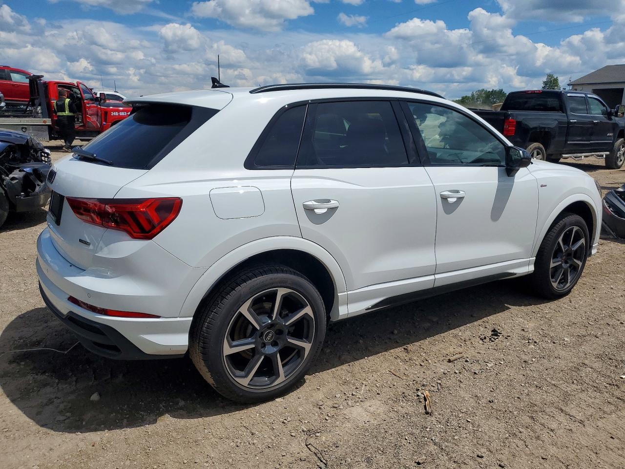 2025 AUDI Q3