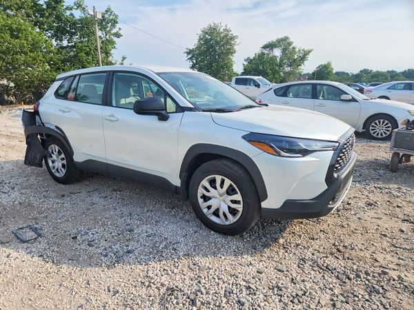 2024 TOYOTA COROLLA CROSS