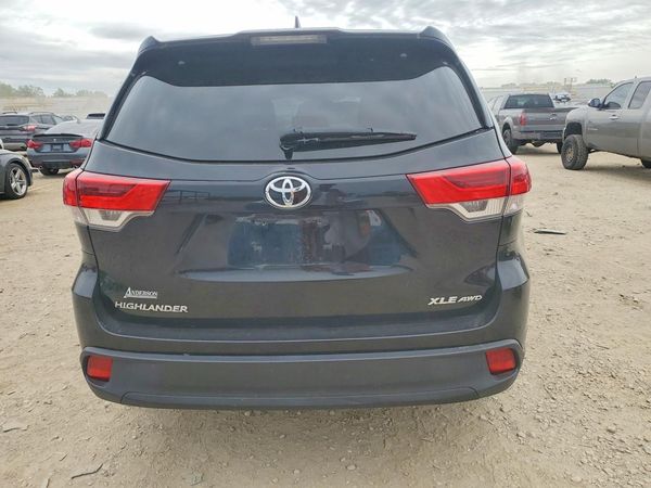 2018 TOYOTA HIGHLANDER SE/XLE