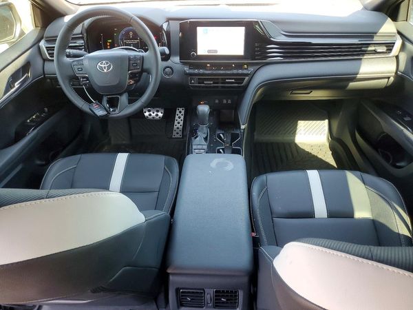 2026 TOYOTA CAMRY