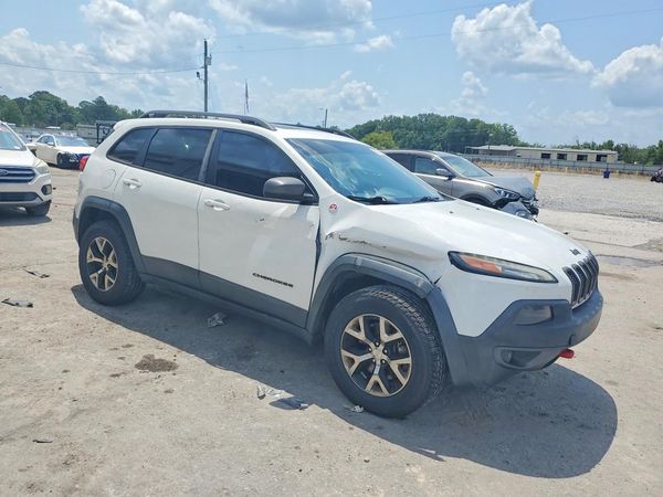 2015 JEEP CHEROKEE TRAILHAWK 4X4