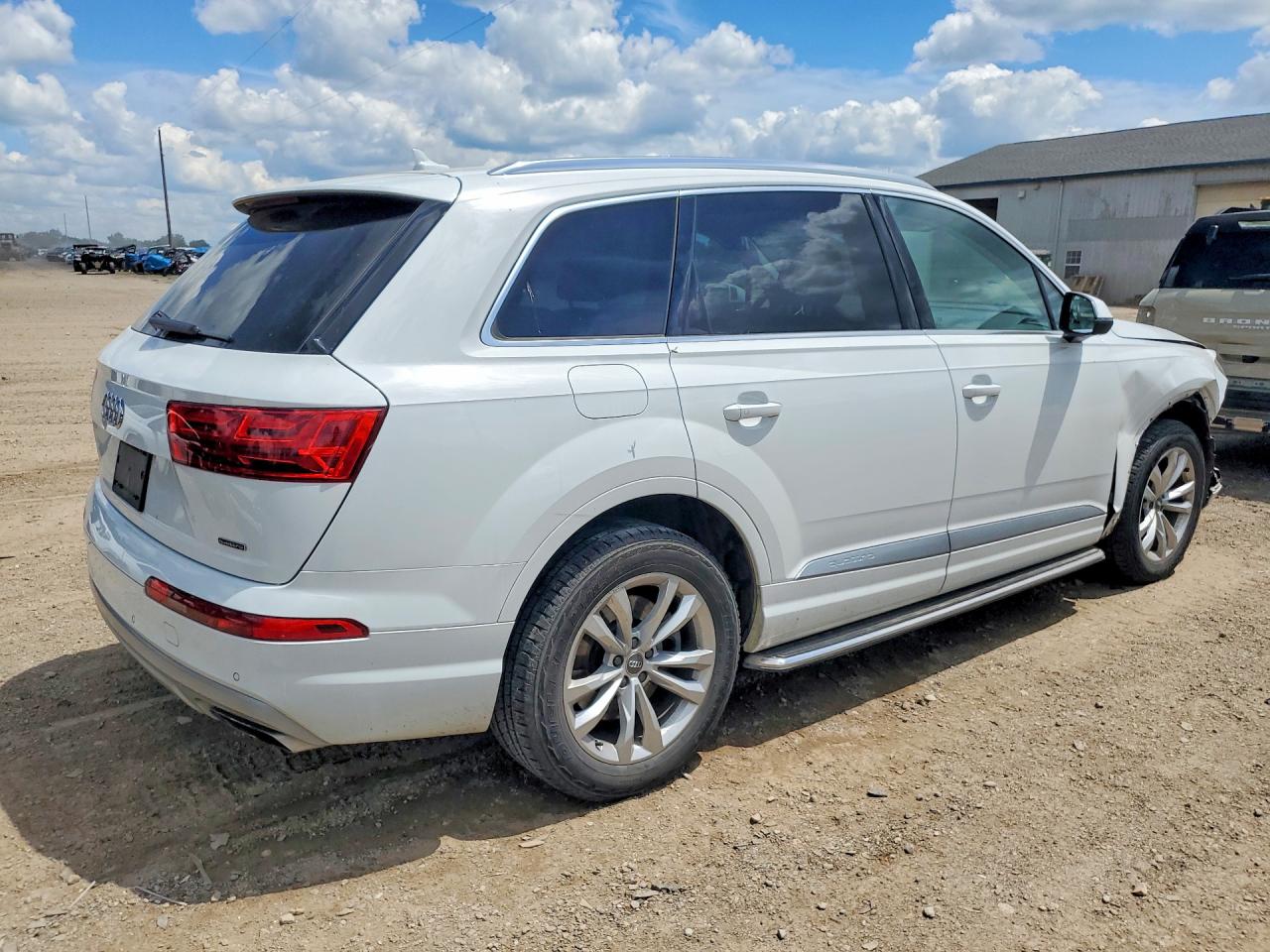 2018 AUDI Q7 quattro Premium Plus