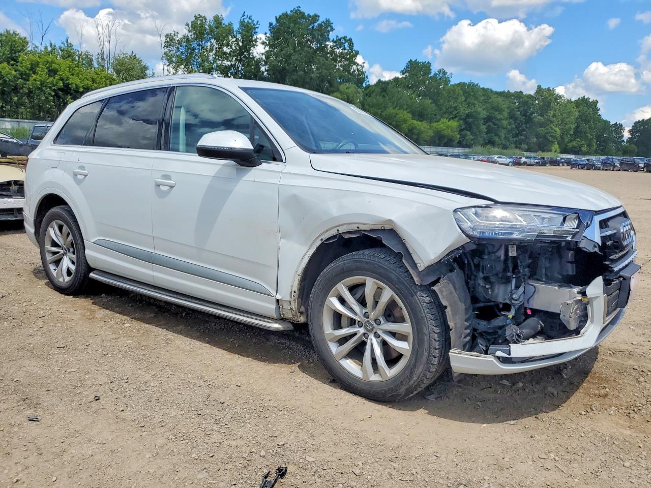 2018 AUDI Q7 quattro Premium Plus