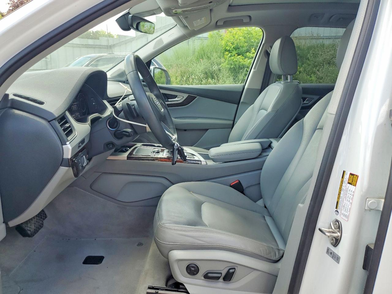 2018 AUDI Q7 quattro Premium Plus