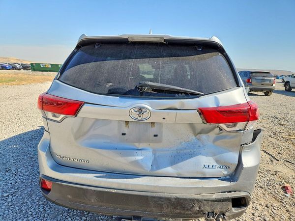 2019 TOYOTA HIGHLANDER SE/XLE