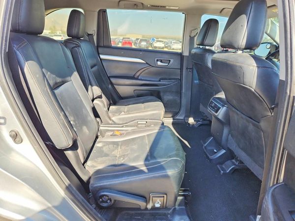 2019 TOYOTA HIGHLANDER SE/XLE
