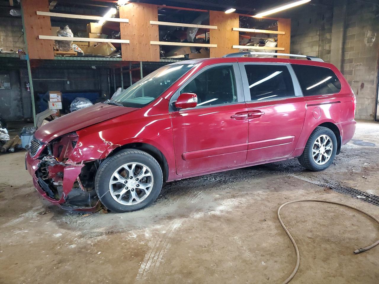 2014 KIA SEDONA GLS