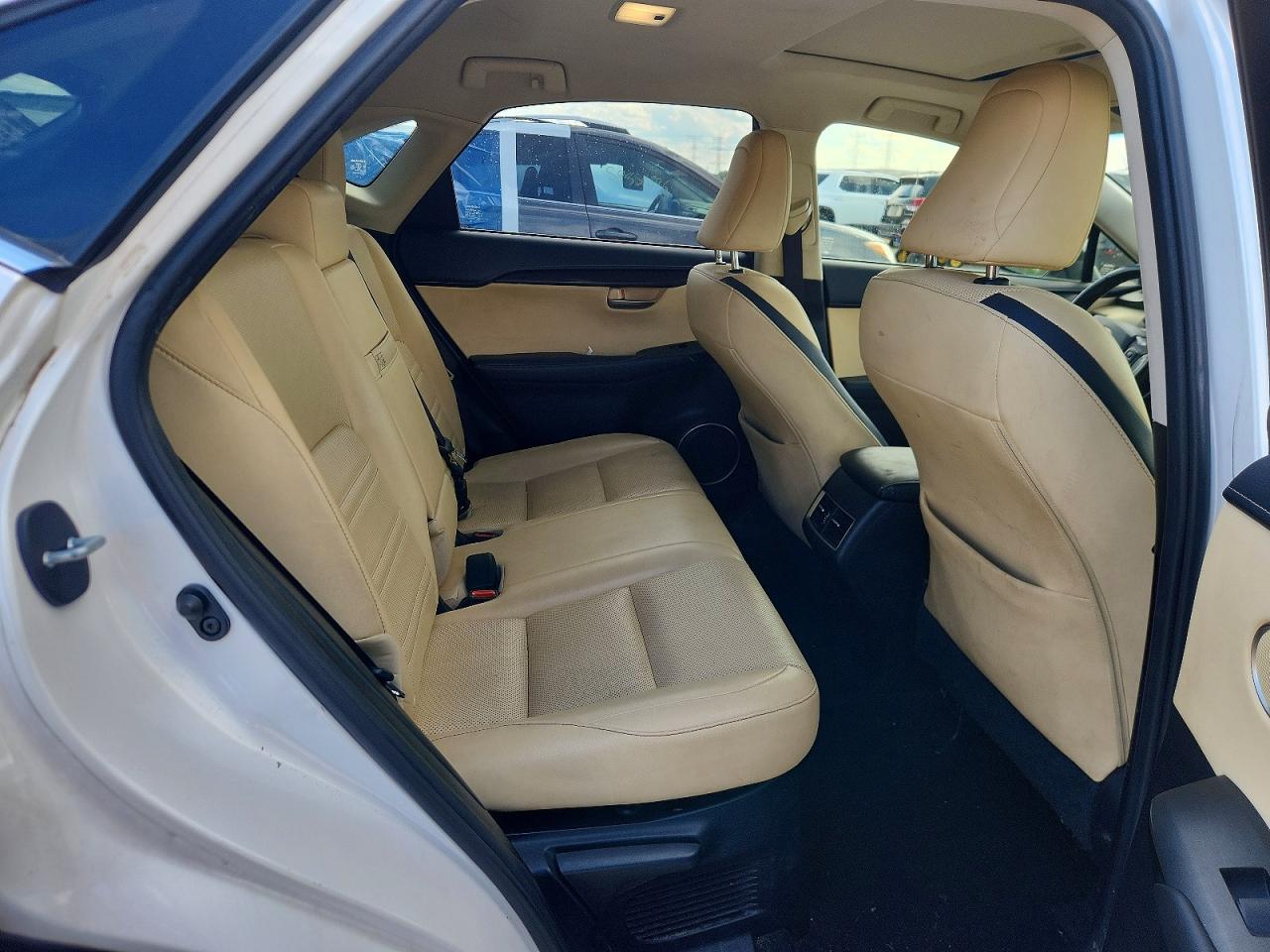 2016 LEXUS NX 200T 200t Luxury