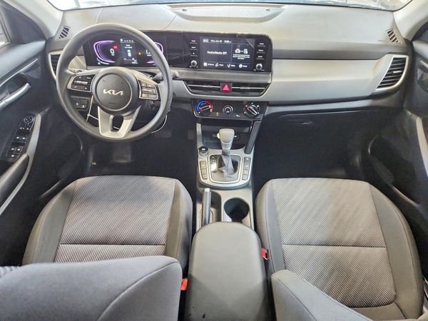 2025 KIA SELTOS LX