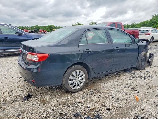 2013 TOYOTA COROLLA