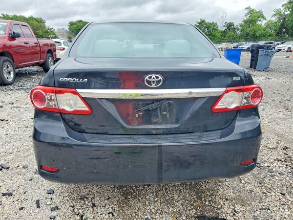 2013 TOYOTA COROLLA