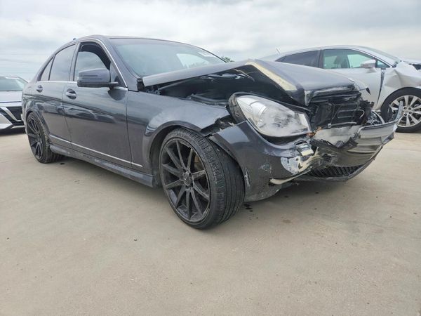 2013 MERCEDES-BENZ C C250