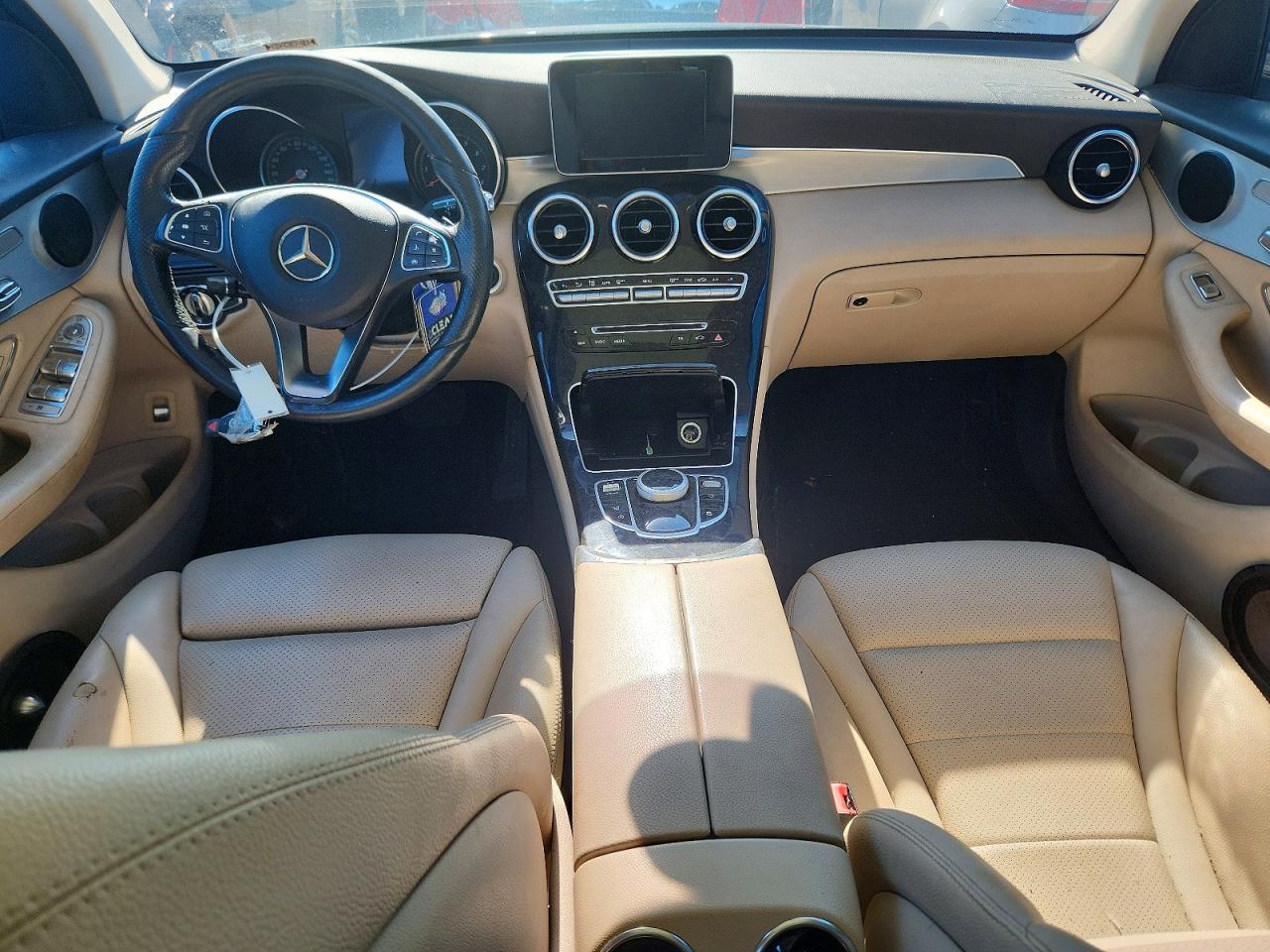 2017 MERCEDES-BENZ GLC