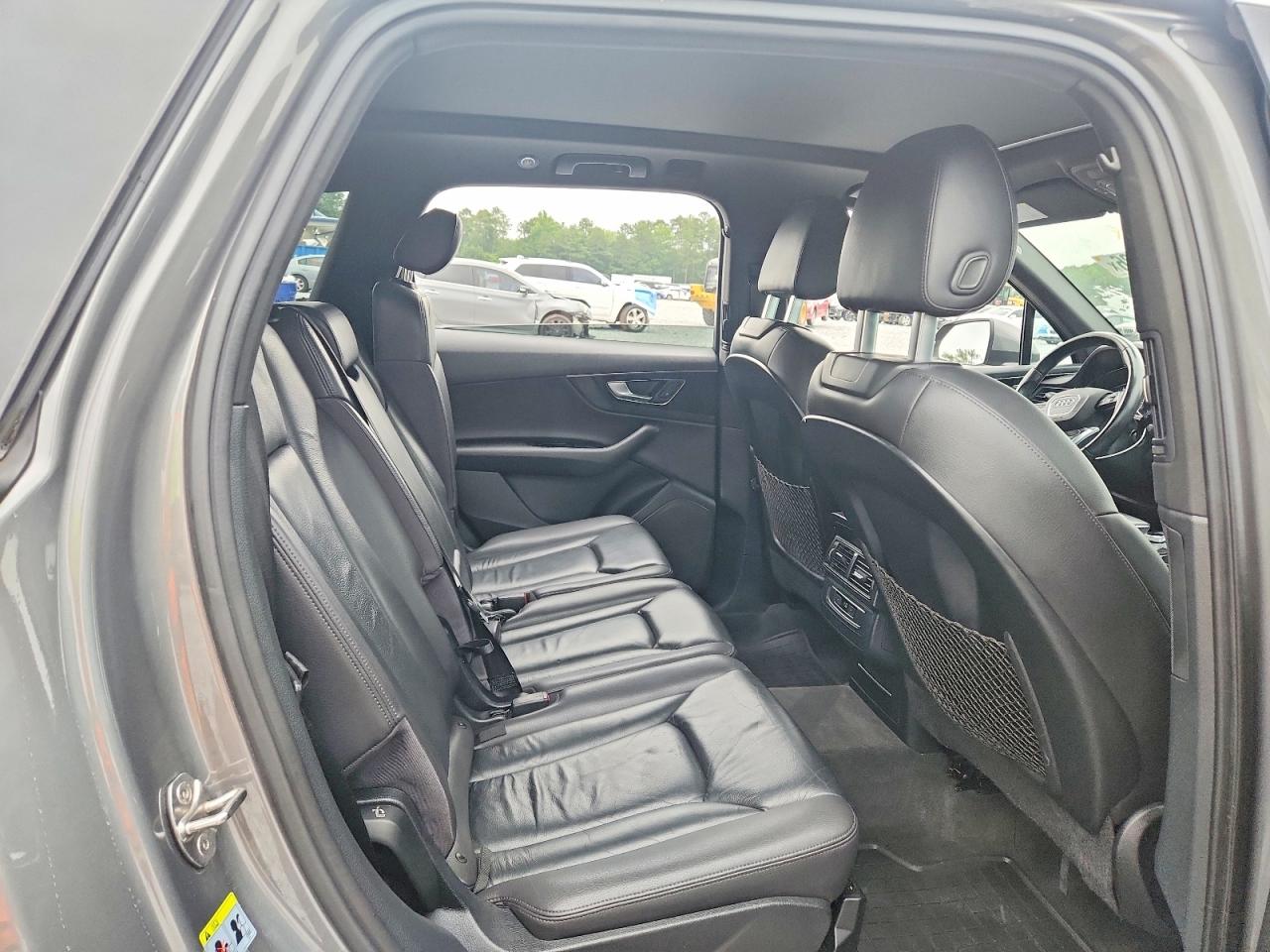 2017 AUDI Q7 quattro Premium