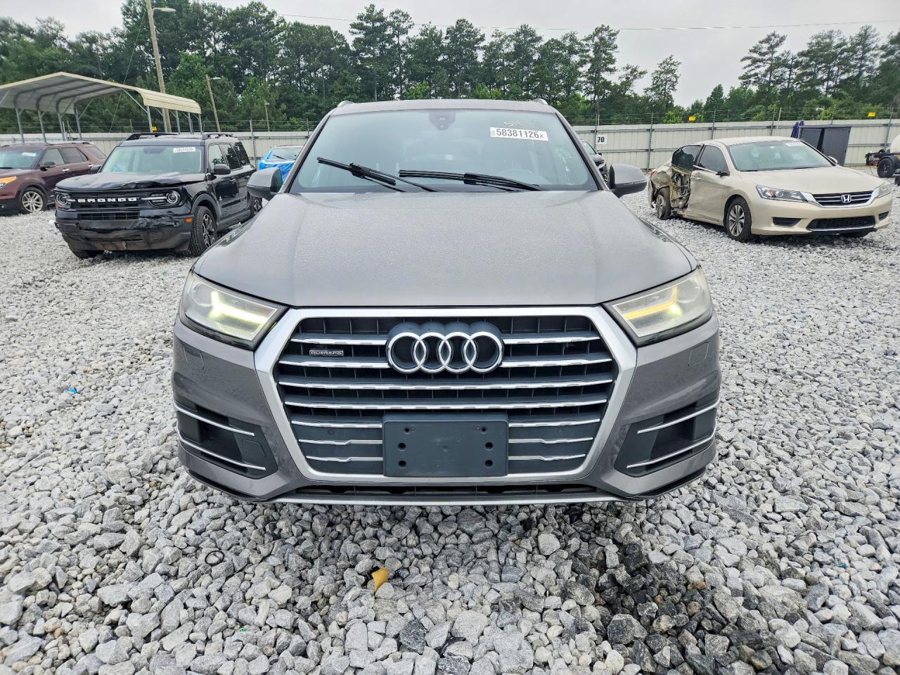 2017 AUDI Q7 quattro Premium