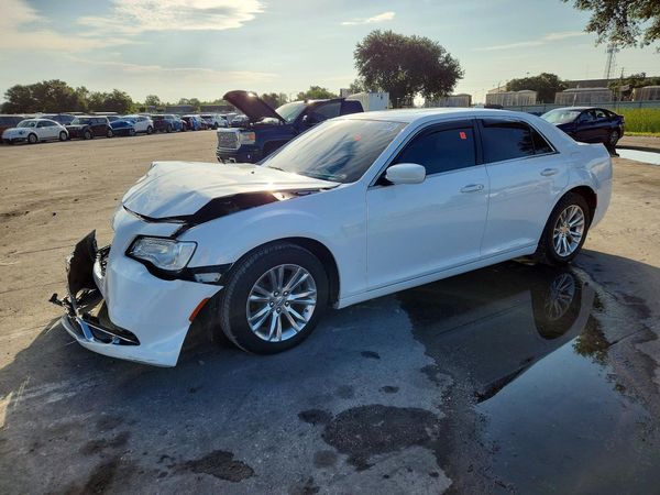 2017 CHRYSLER 300