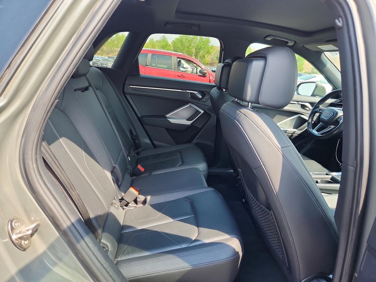 2020 AUDI Q3 quattro Premium