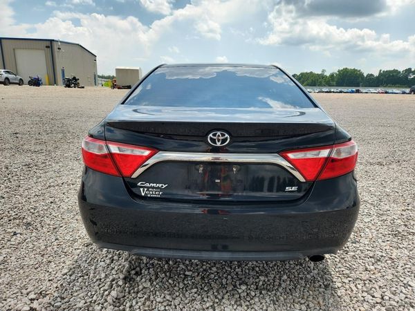 2016 TOYOTA CAMRY