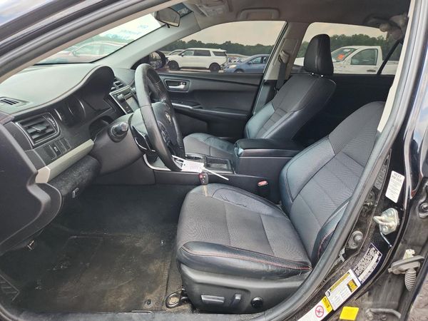 2016 TOYOTA CAMRY