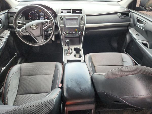 2016 TOYOTA CAMRY