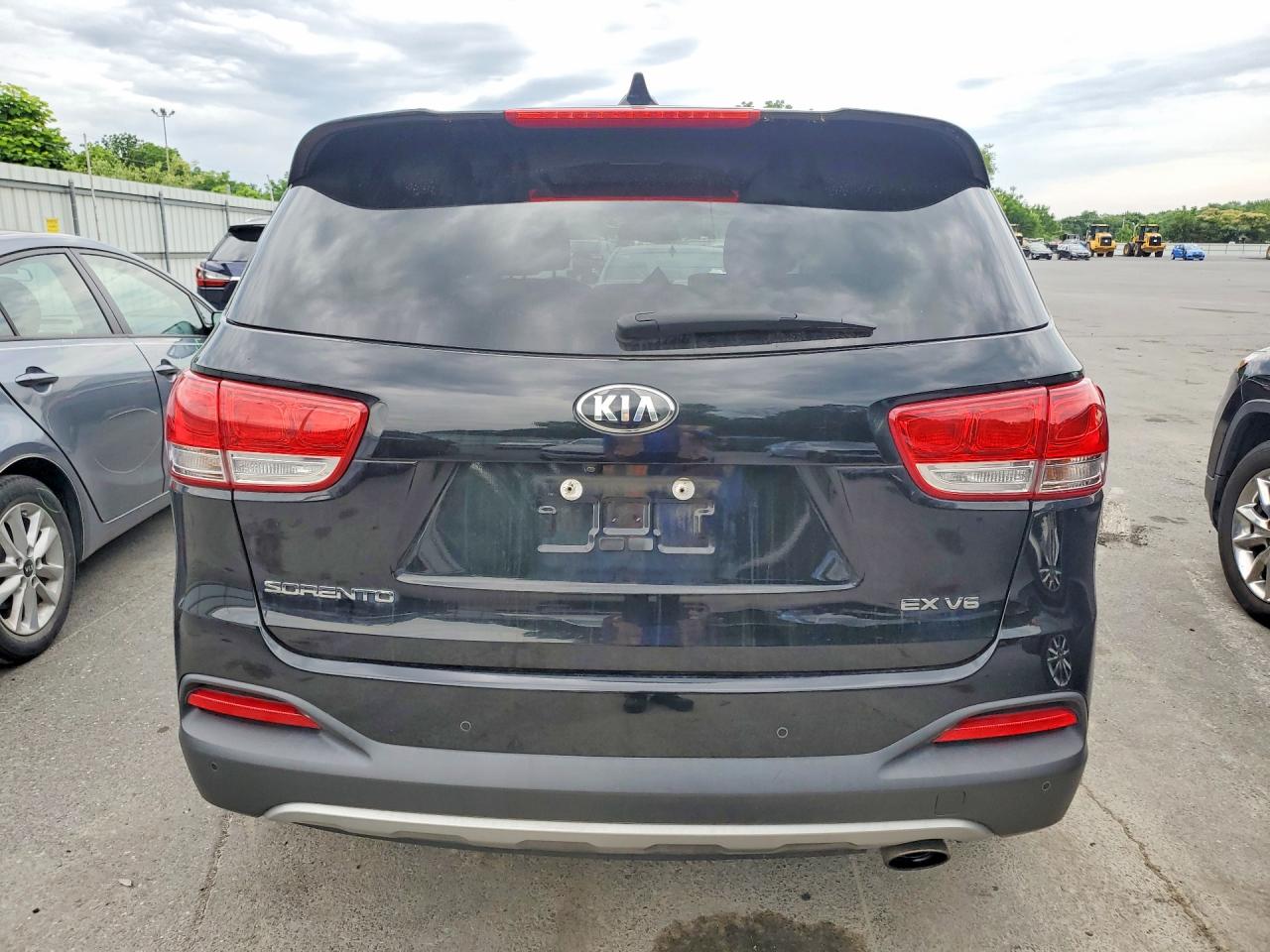 2017 KIA SORENTO EX