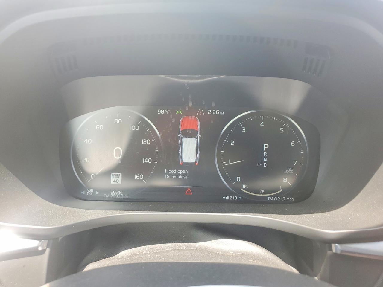 2021 VOLVO XC60 Momentum