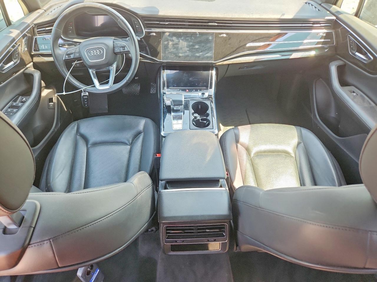 2021 AUDI Q7 quattro Prestige