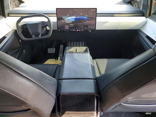2024 TESLA CYBERTRUCK