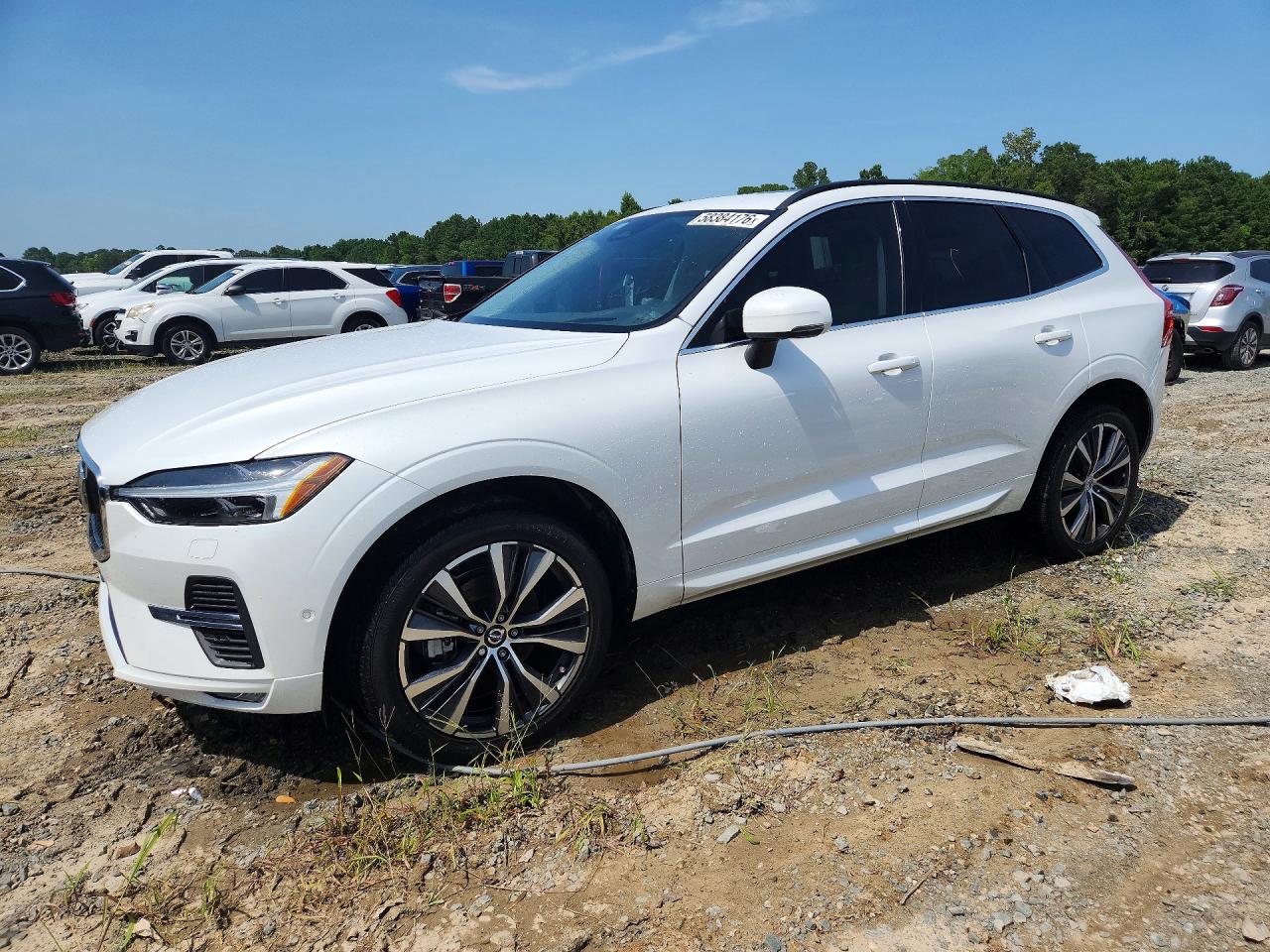 2022 VOLVO XC60 Momentum (excl S60)