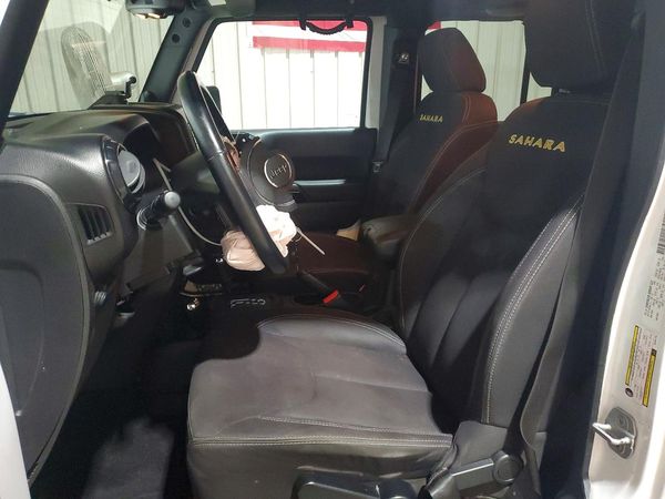 2013 JEEP WRANGLER Sahara — DENT