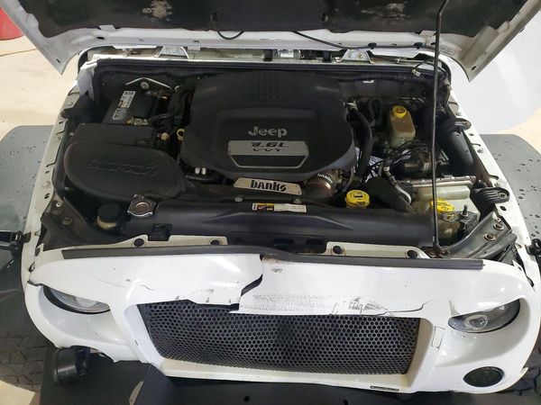 2013 JEEP WRANGLER Sahara — Engine bay